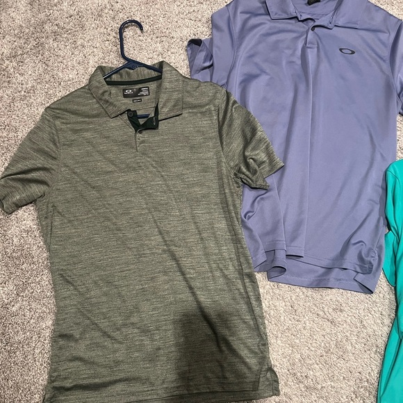 Oakley Hydrolix Polos. Men’s US Small. Various colors. Like new. - Picture 3 of 5